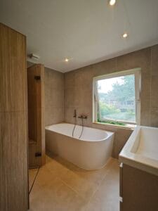 1720508345765_085928